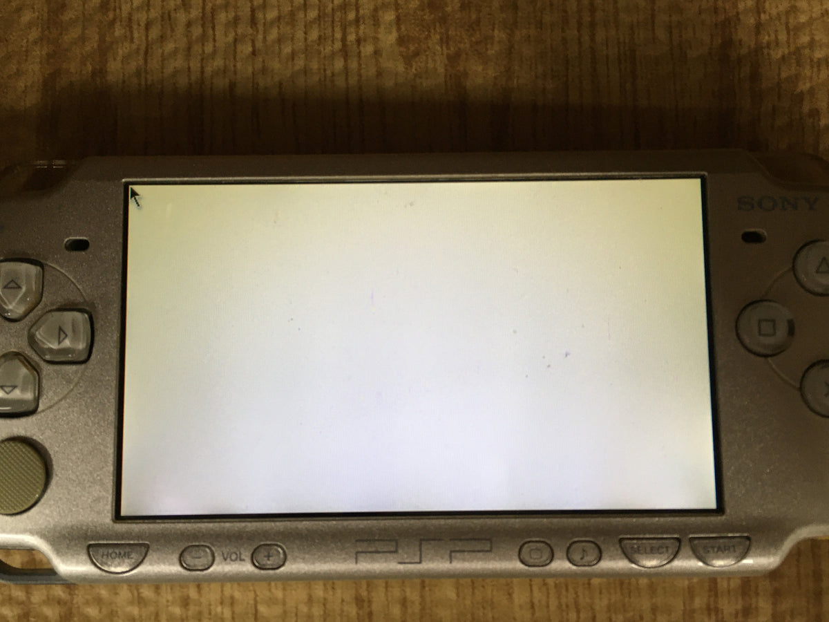 GD9136 With Defects - PSP-2000 ICE Silver SONY PSP Console Japan