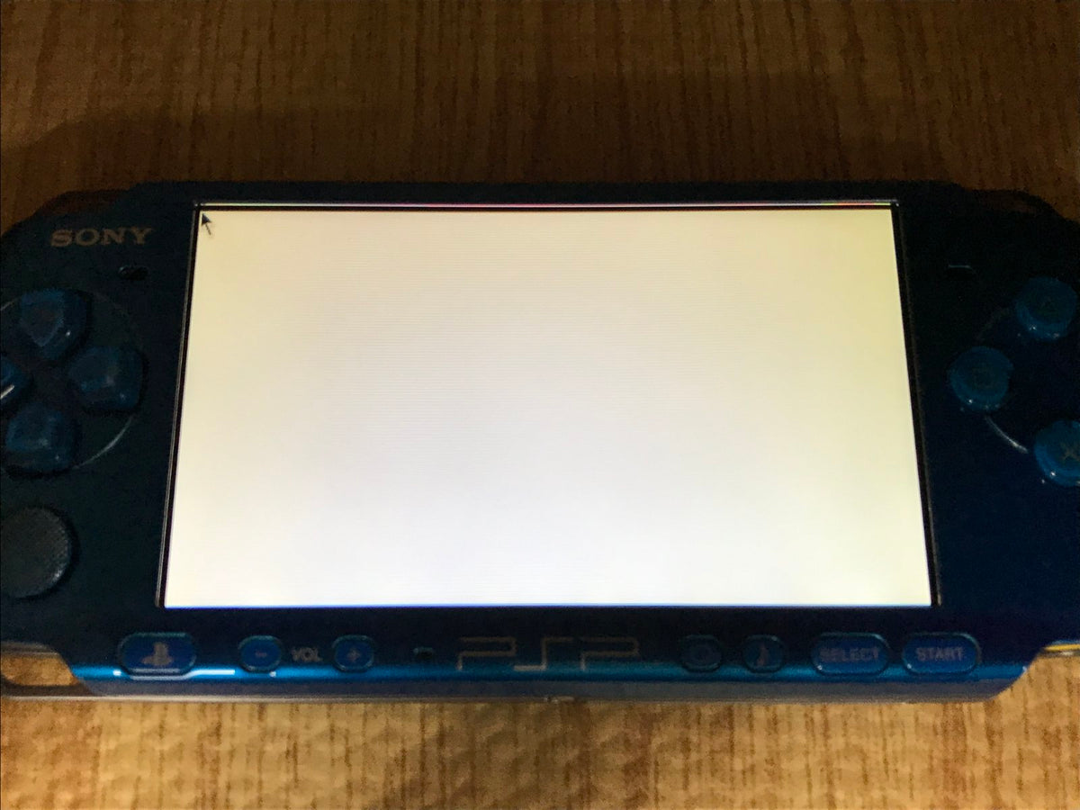 PSP-3000. 2台セット PSP-3000 本体2台とゲームソフトセット - メルカリ