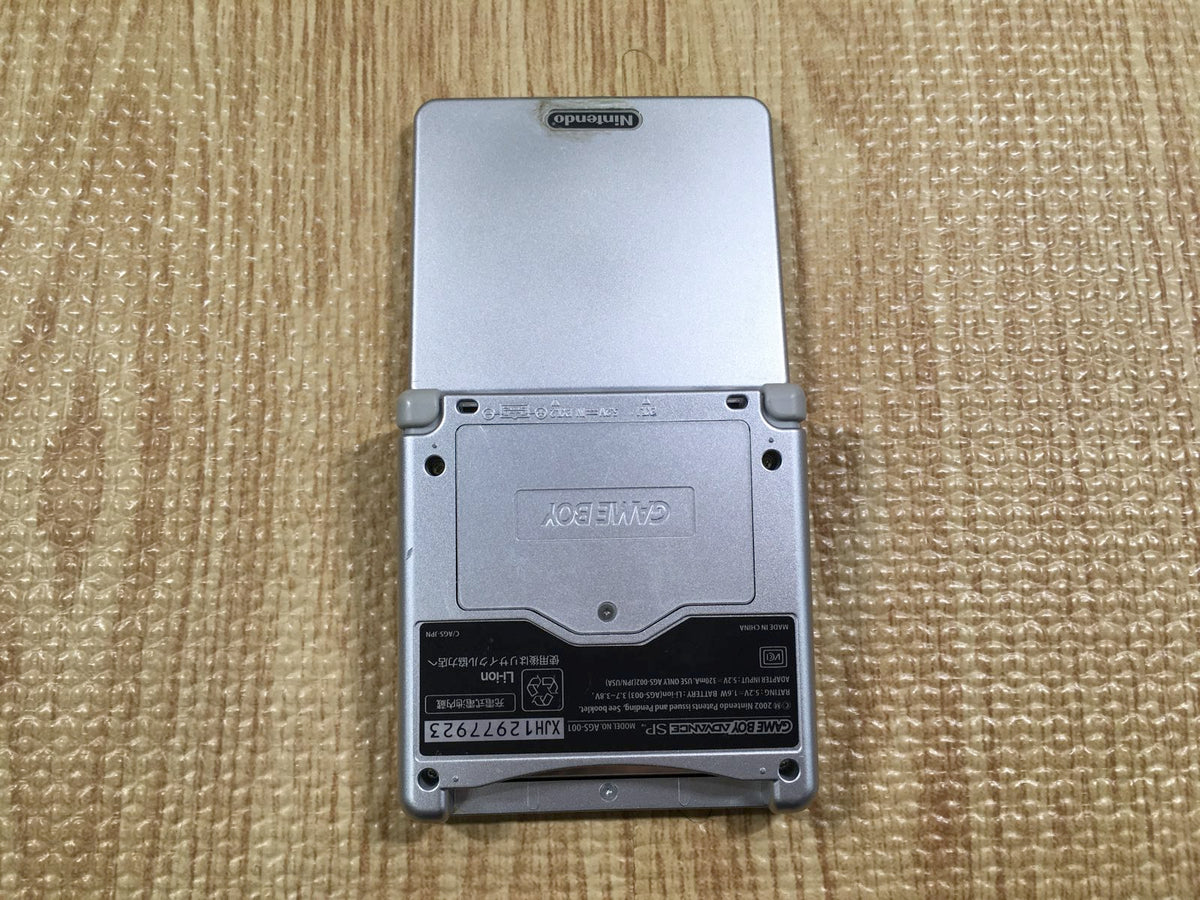 kh6144 No Battery GameBoy Advance SP Platinum Silver Game