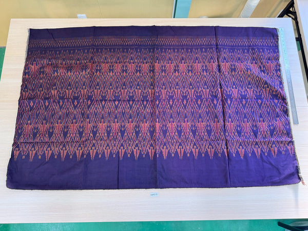 oa4516 Cloth for Sarong Louangphrabang Laos Folk Art