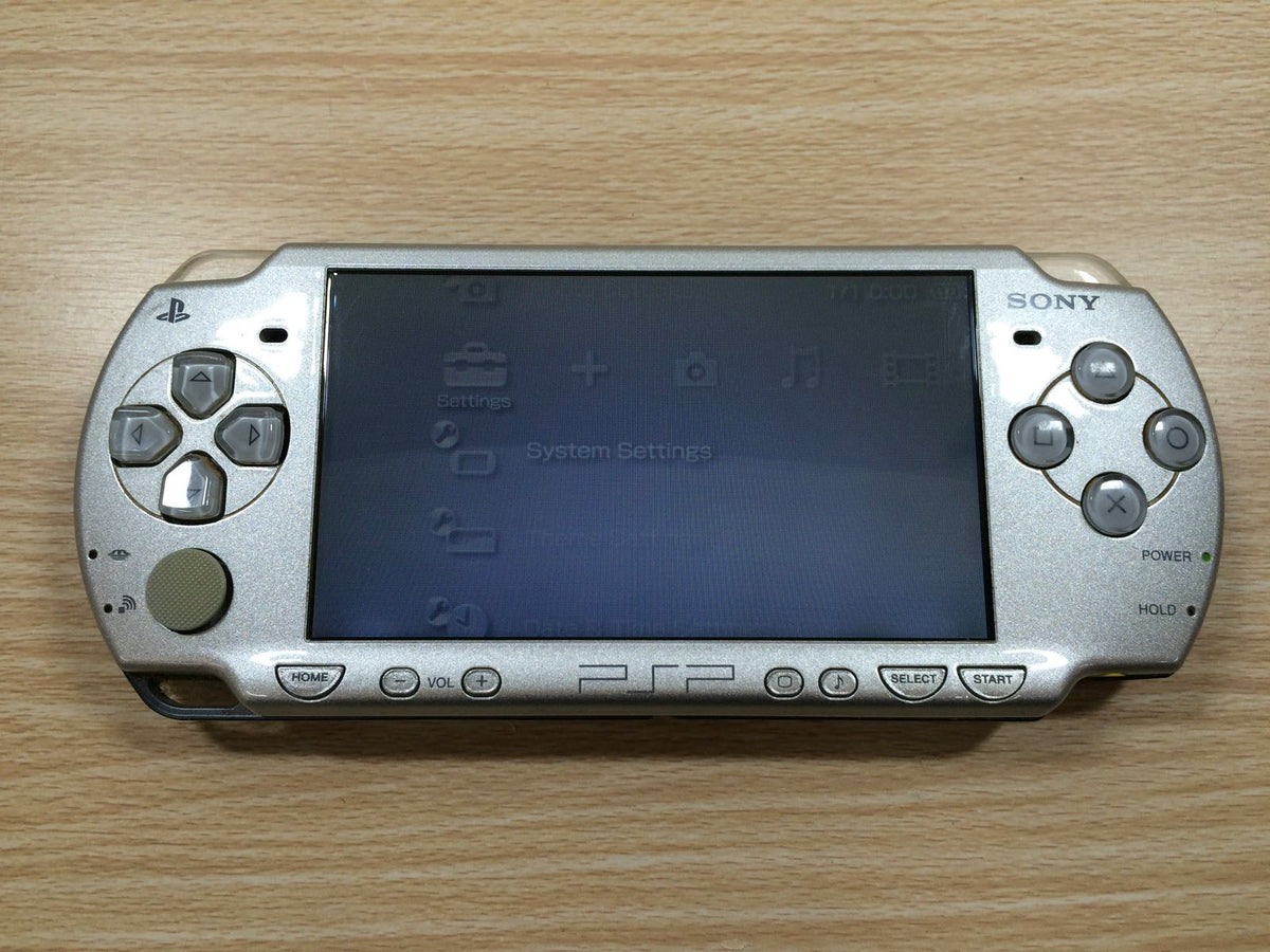 4-388 PSP-2000 アイス・シルバー Sony PSP 2000 Ice Silver PSP-2000IS PlayStation portable