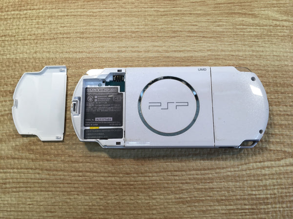 4-464 PSP-3000 パールホワイト Amazon.com: Sony PSP-3000 Pearl White Bundle Handheld