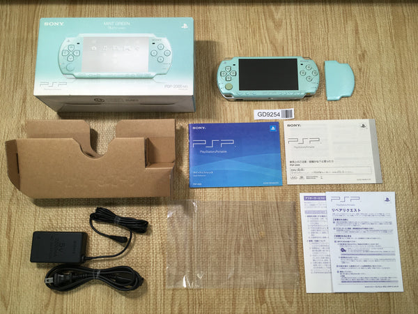 GD9254 Tested Working - PSP-2000 MINT GREEN BOXED SONY PSP Console Japan