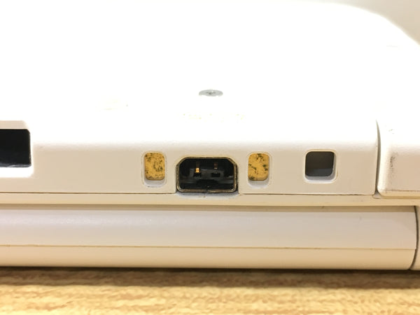 LG3103 Plz Read Item Condi Nintendo 3DS LL XL 3DS White