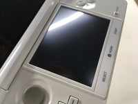 LG3206 Plz Read Item Condi Nintendo 3DS Pure White Console Japan