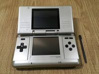 LG3825 No Battery Nintendo DS Platinum Silver Console Japan