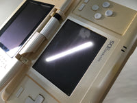 LG3830 Plz Read Item Condi Nintendo DS Pure White Console Japan