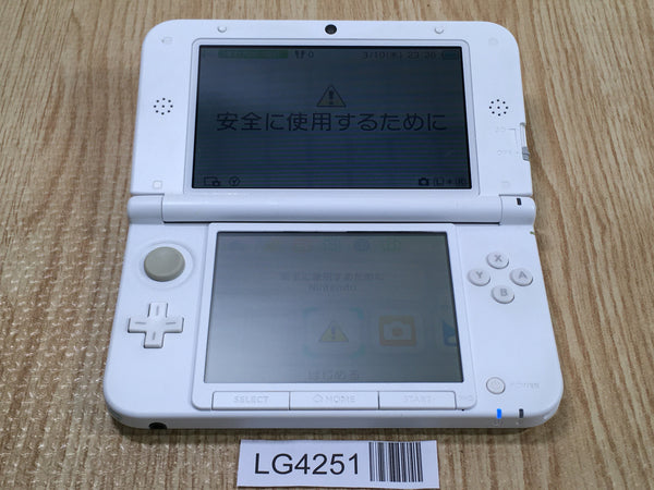 LG4251 Plz Read Item Condi Nintendo 3DS LL XL Disney Magic Castle Console Japan
