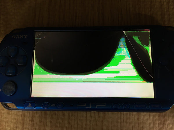 PSPー3000＋ディスク13個＋もろもろ PSPー3000＋ディスク13個＋もろもろ