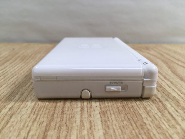 LF9767 Plz Read Item Condi Nintendo DS Lite Crystal White