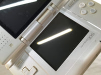 KH5752 Plz Read Item Condi Nintendo DS Pure White Console Japan