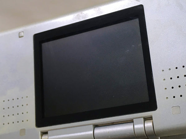 LG2553 Plz Read Item Condi Nintendo DS Platinum Silver