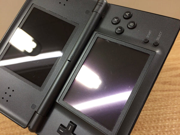 LB1582 Plz Read Item Condi Nintendo DS Lite Pokemon Black