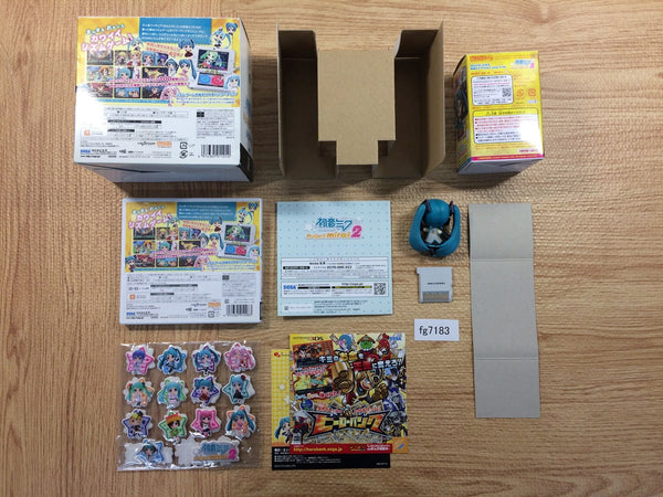 FG7183 Hatsune Miku Project Mirai 2 BOXED Nintendo 3DS Japan
