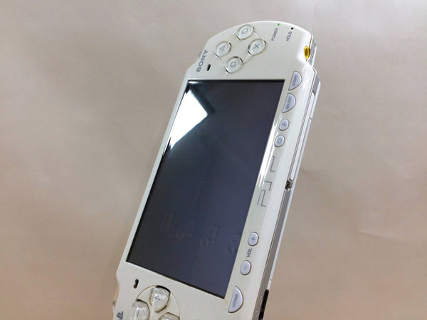 PSP白色 Amazon.com: Sony Playstation Portable (PSP) 2000 Series