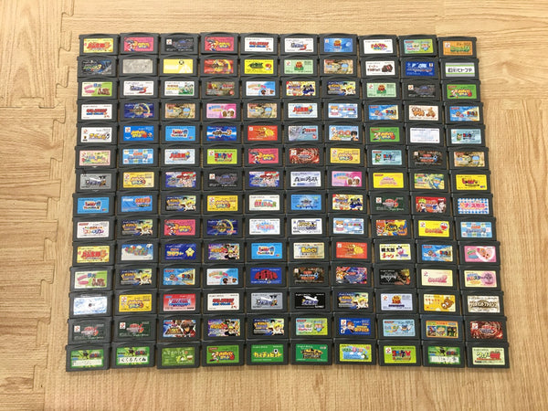w1391 Untested 560 Cartridges GameBoy Advance Game Boy Lot Japan